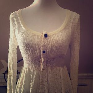 “Free People” boho top.